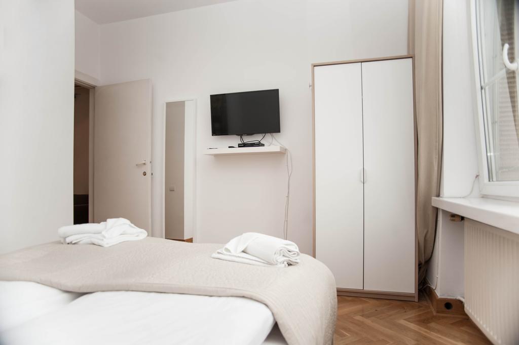 크라쿠프 Okay House B&B 외부 사진